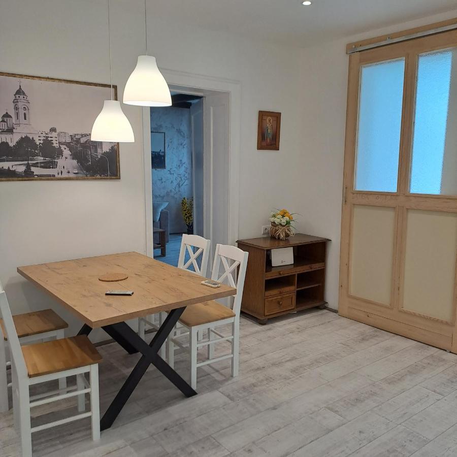 Apartman Centar Sd Semêndria Exterior foto