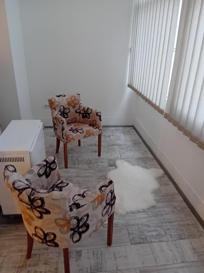 Apartman Centar Sd Semêndria Exterior foto